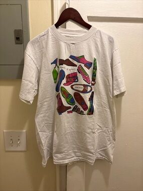 Men’s vintage Cole Haan White Tee with Colorful Shoe Motif design size XL